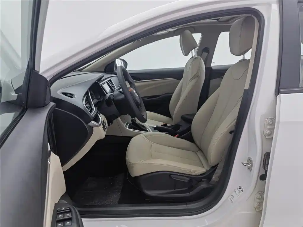 Buick Excelle 2020 — фото 10