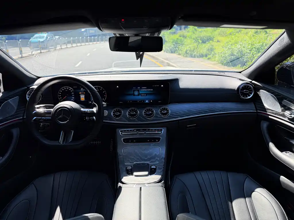 Mercedes-Benz CLS 2021 — фото 10