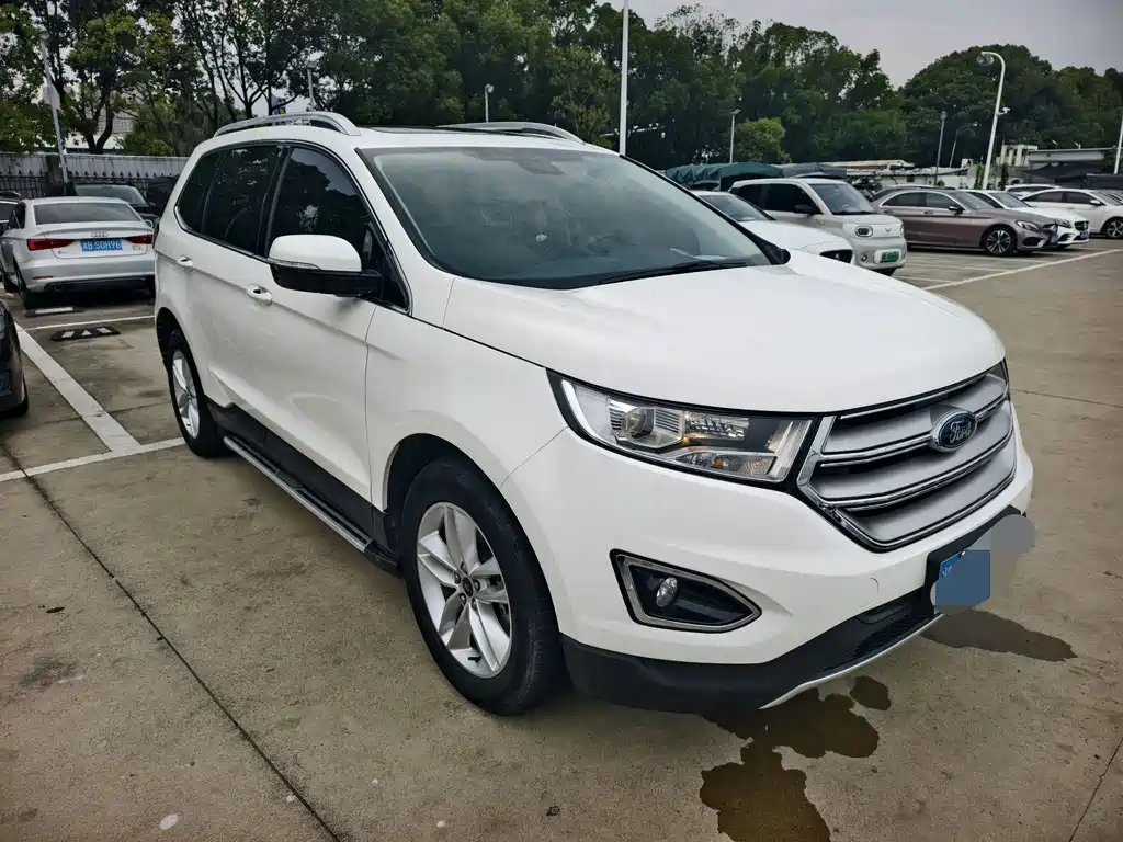 Ford Edge 2018 — фото 3