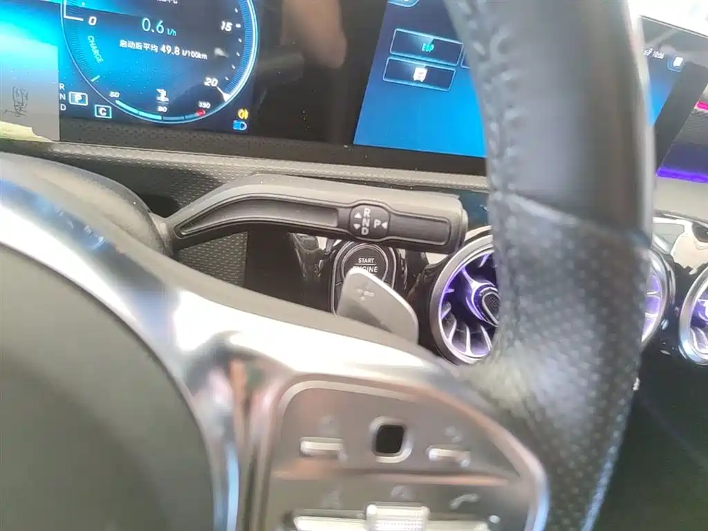 Mercedes-Benz A-Class 2023 — фото 14
