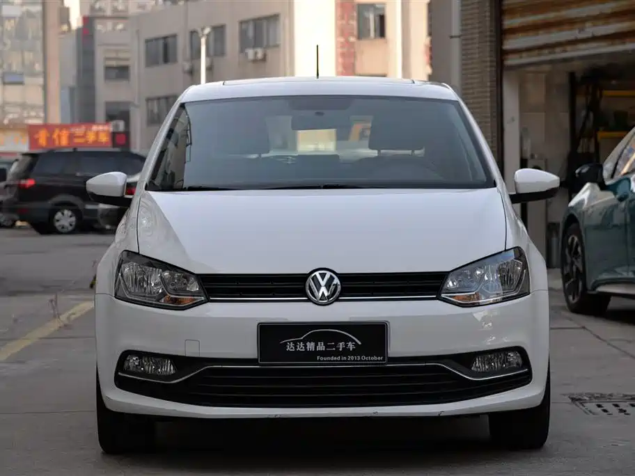 Volkswagen Polo 2018 — фото 1