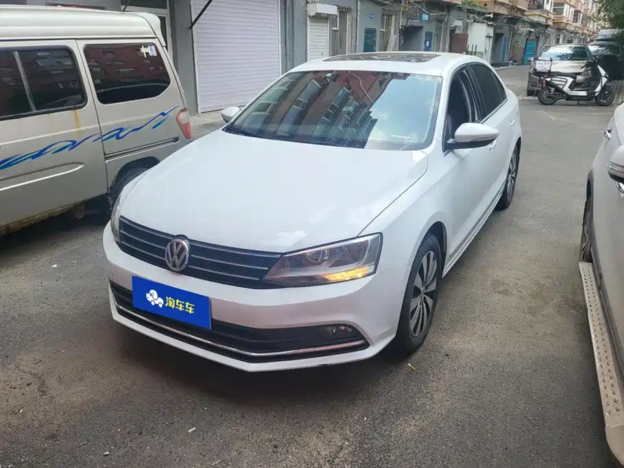 Volkswagen Sagitar 2019