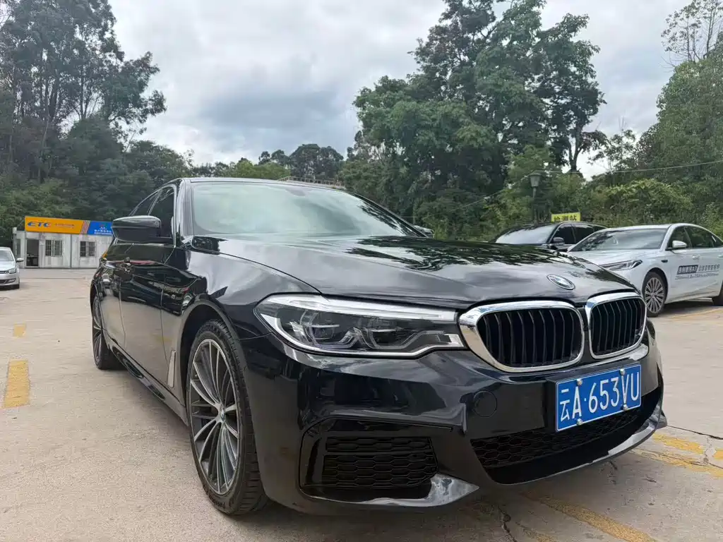 BMW 5 Series 2023