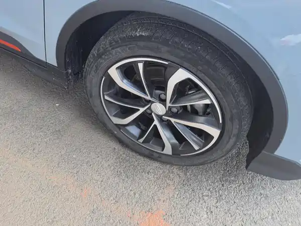 Geely Emgrand S 2022