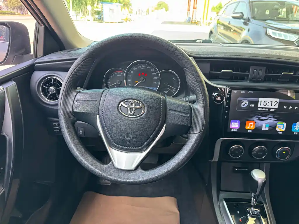 Toyota Corolla 2019 — фото 12