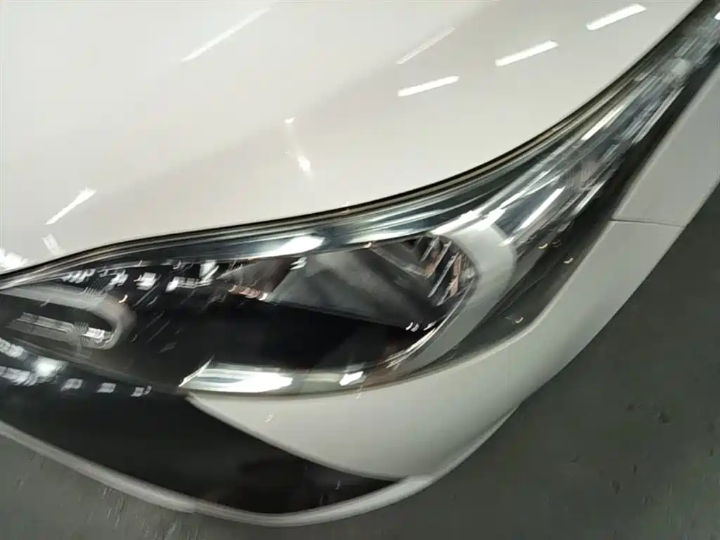 Toyota Yaris L 2018 — фото 24
