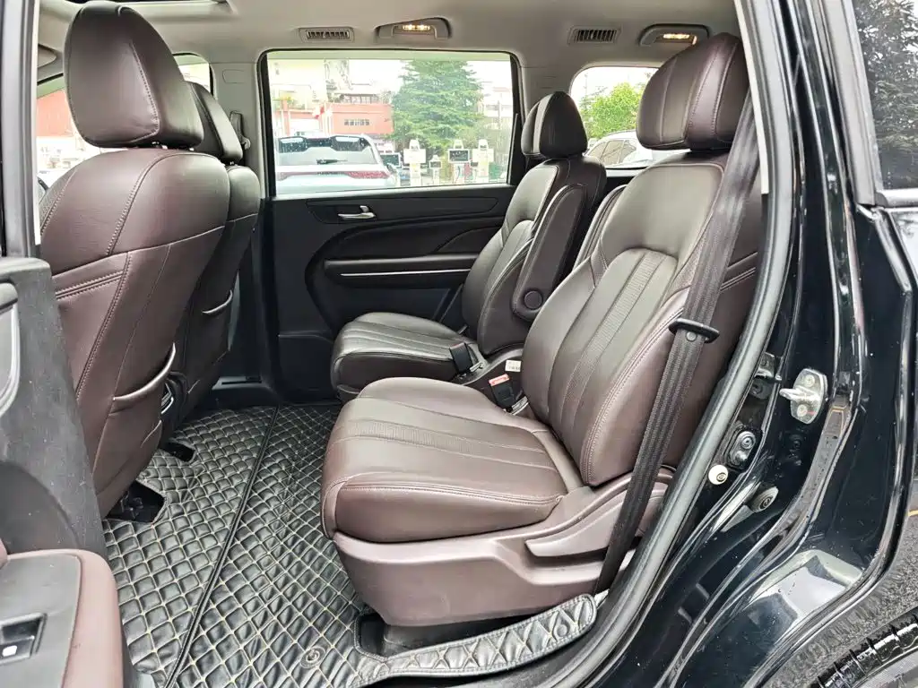 GAC Trumpchi M6 2019 — фото 23