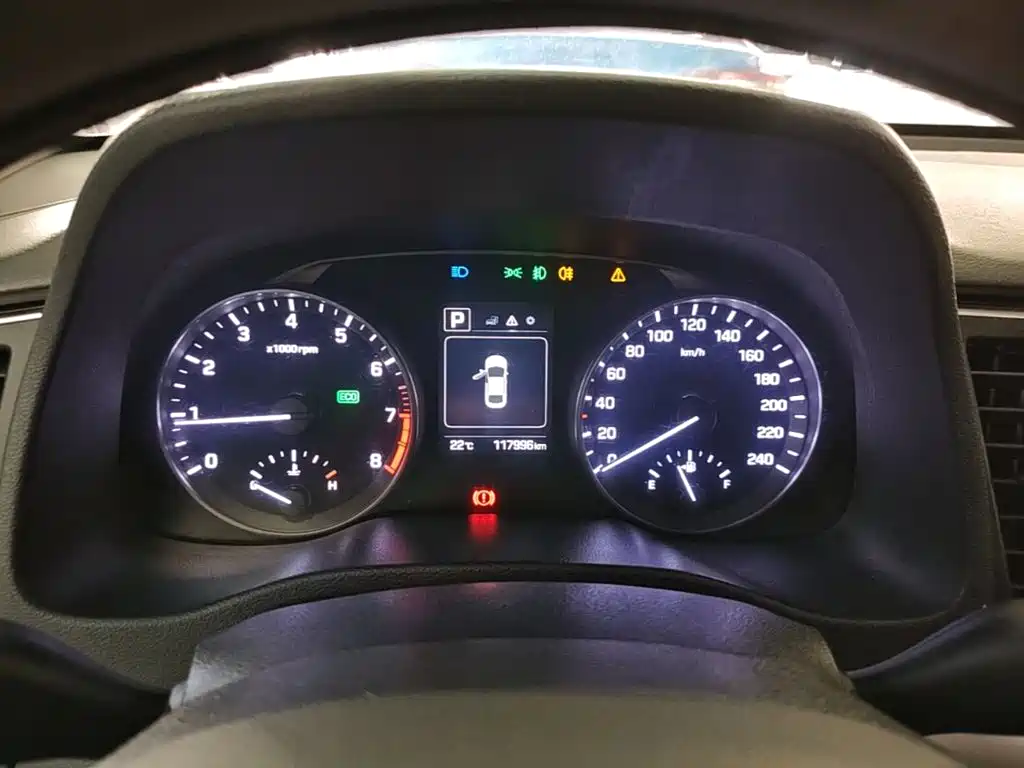 Hyundai Elantra 2017 — фото 3