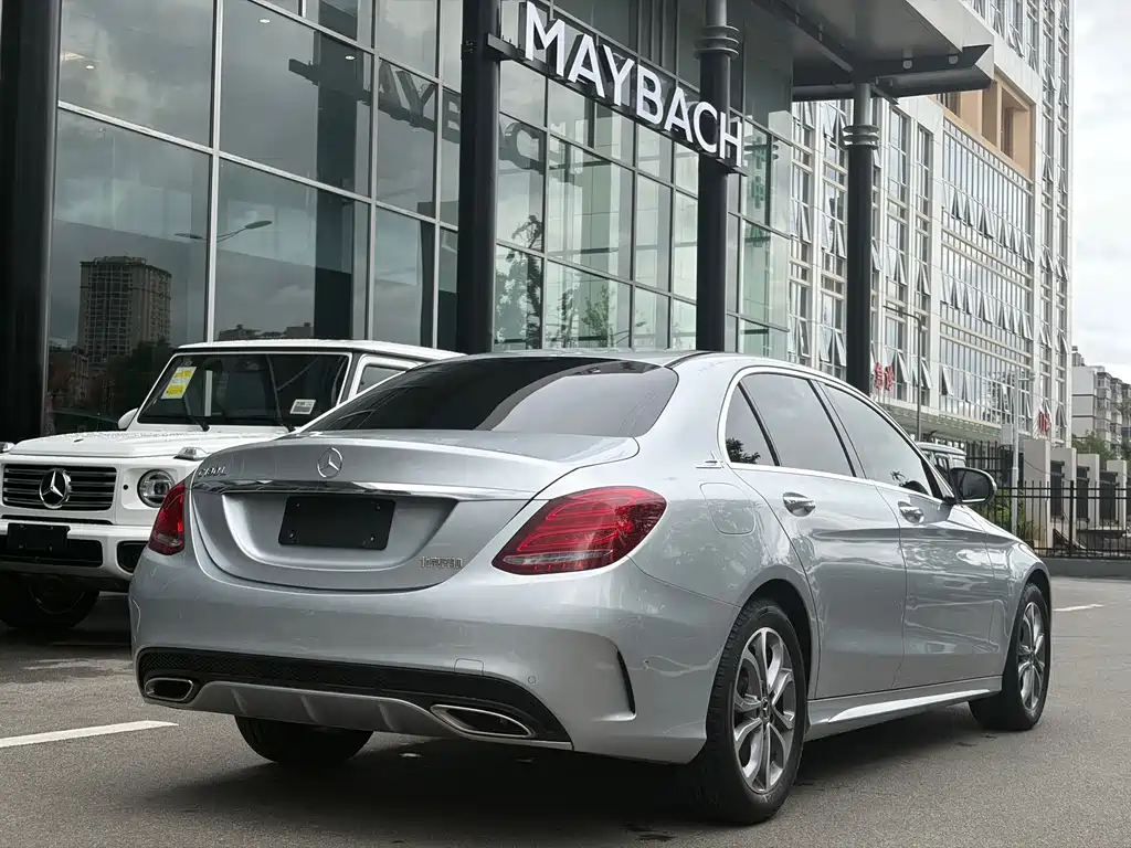 Mercedes-Benz C-Class 2017 — фото 28