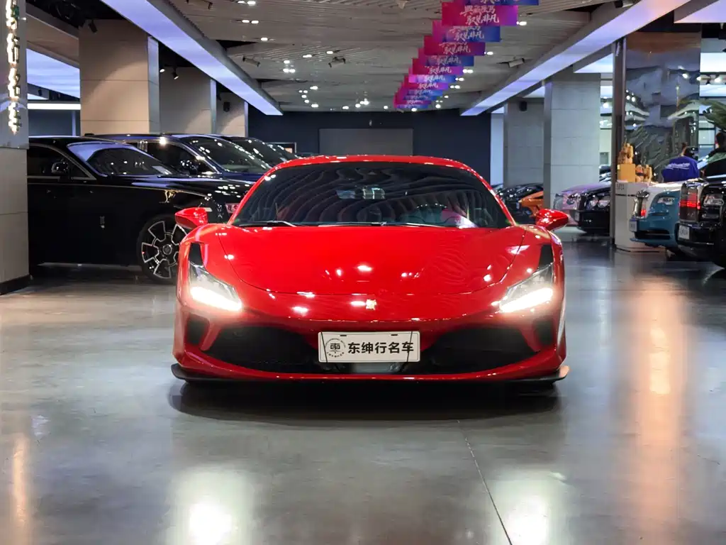 Ferrari F8 2022 — фото 2