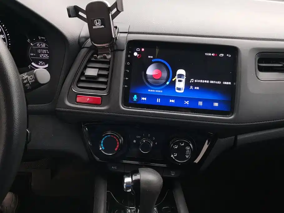 Honda Vezel 2015 — фото 13
