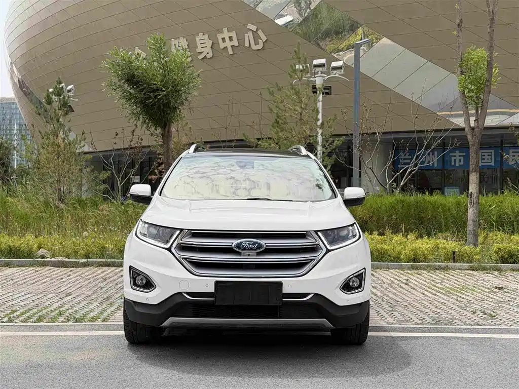 Ford Edge 2019 — фото 2