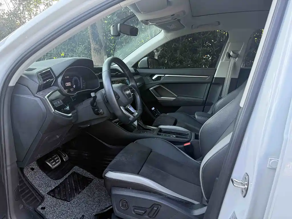 Audi Q3 2021