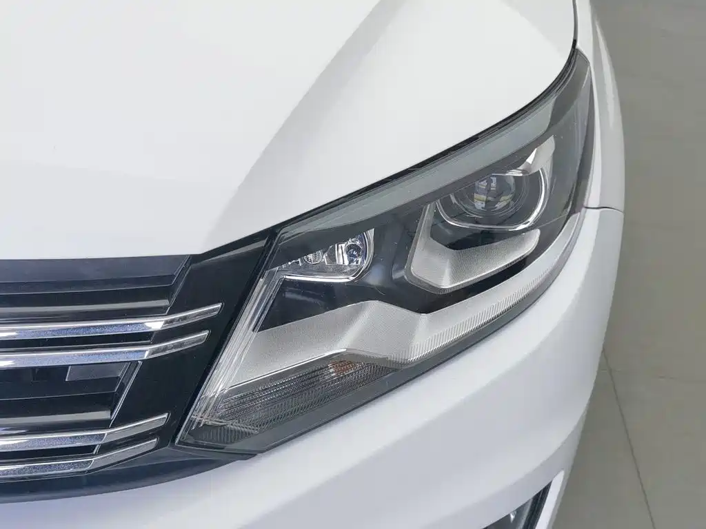 Volkswagen Tiguan 2016