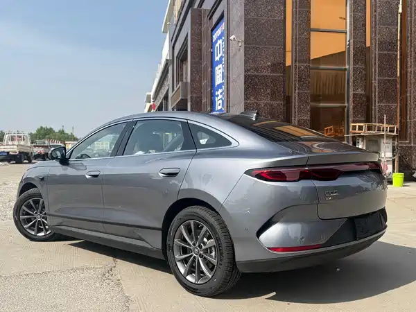 BYD Qin L 2025