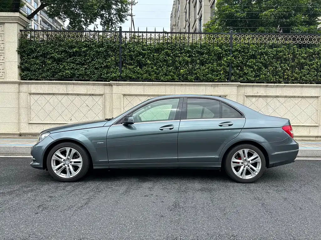 Mercedes-Benz C-Class 2012 — фото 2