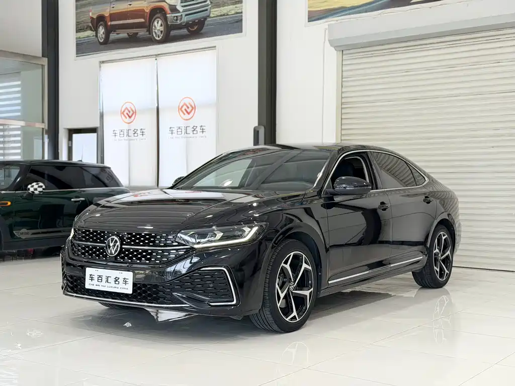 Volkswagen Passat 2023