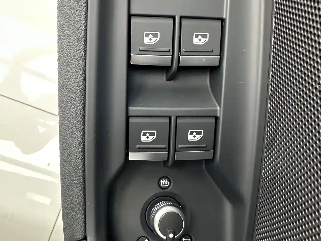 Audi A3 2023 — фото 11