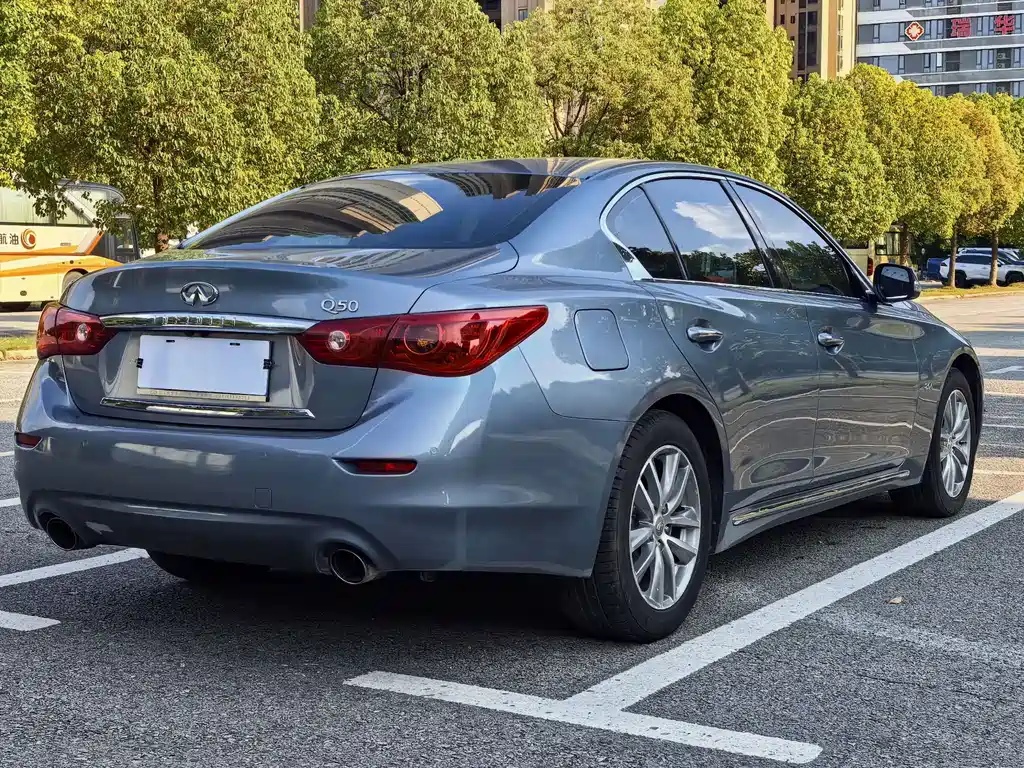 Infiniti Q50L 2016 — фото 6