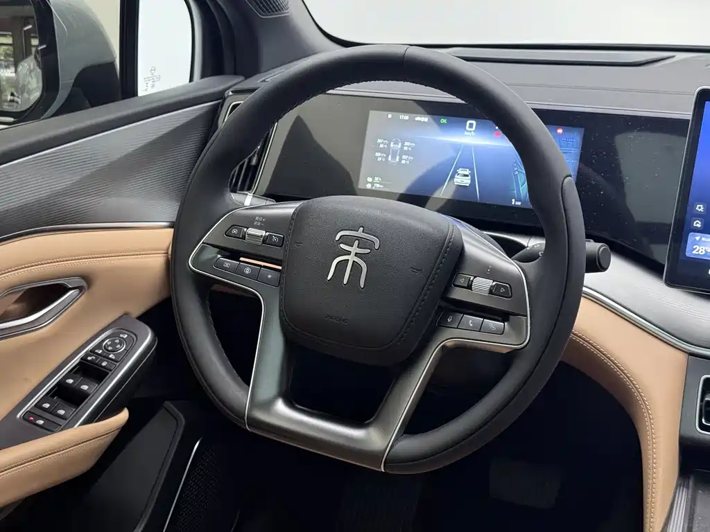 BYD Song L DM-i 2024 — фото 19