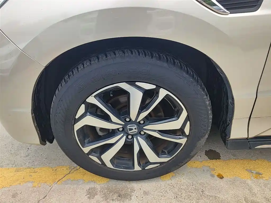 Honda UR-V 2018 — фото 23