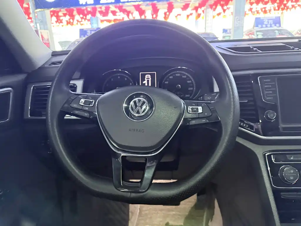 Volkswagen Teramont 2017 — фото 14