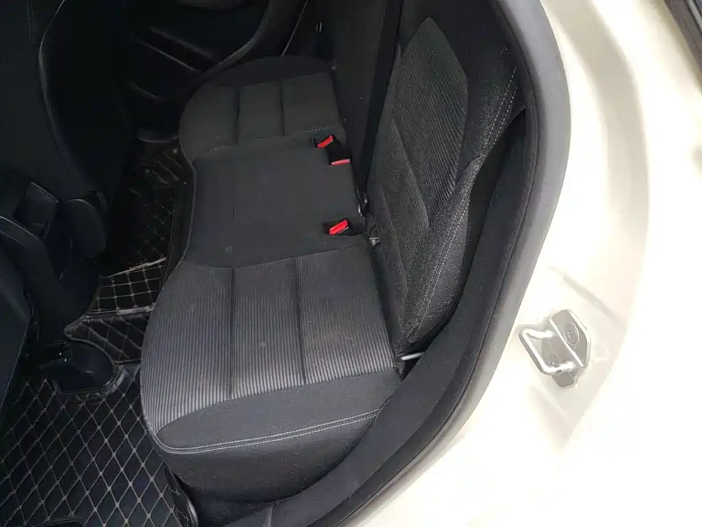 Mercedes-Benz B-Class 2016 — фото 17