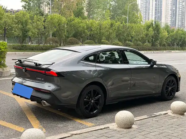 Changan UNI-V 2024
