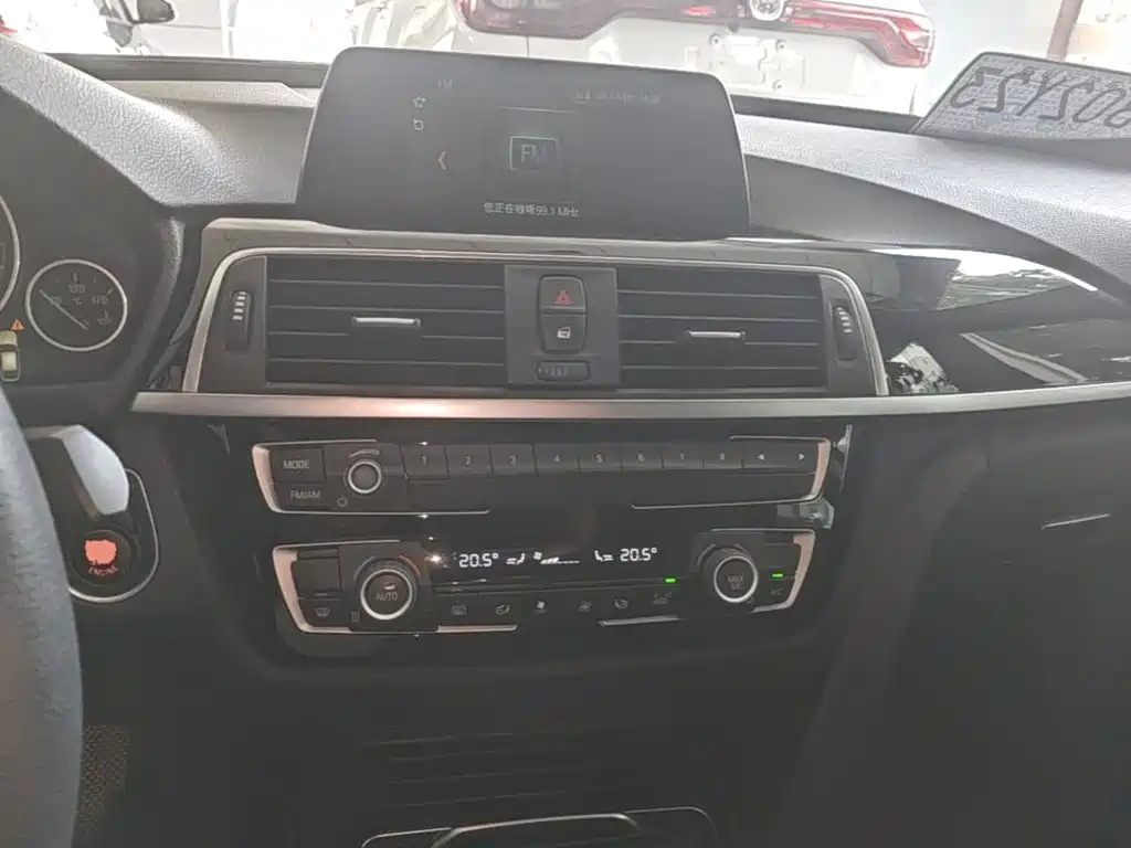 BMW 3 Series GT 2019 — фото 13