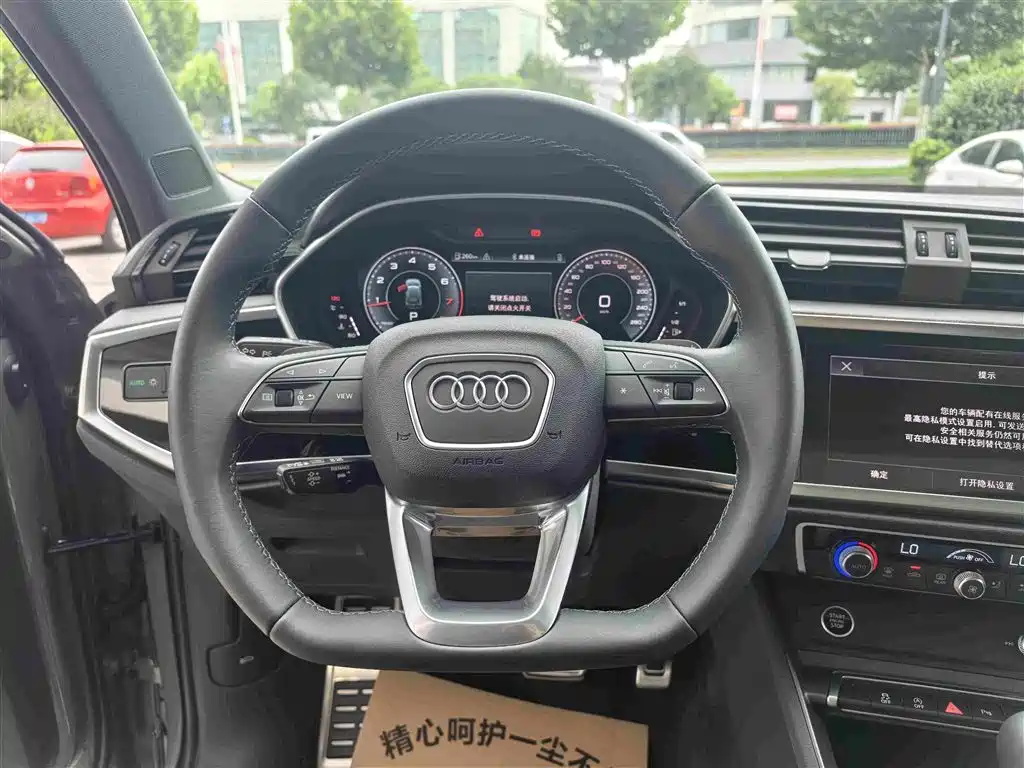 Audi Q3 2025 — фото 12