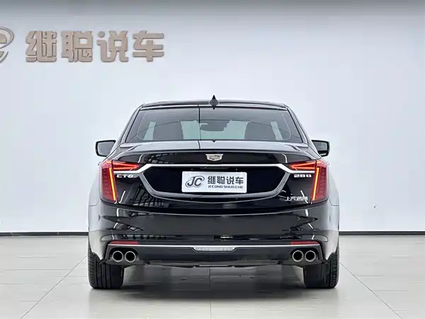 Cadillac CT6 2022