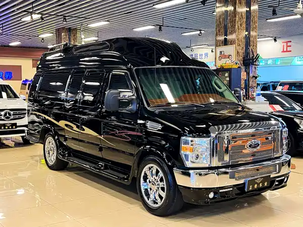 Ford E350 2013
