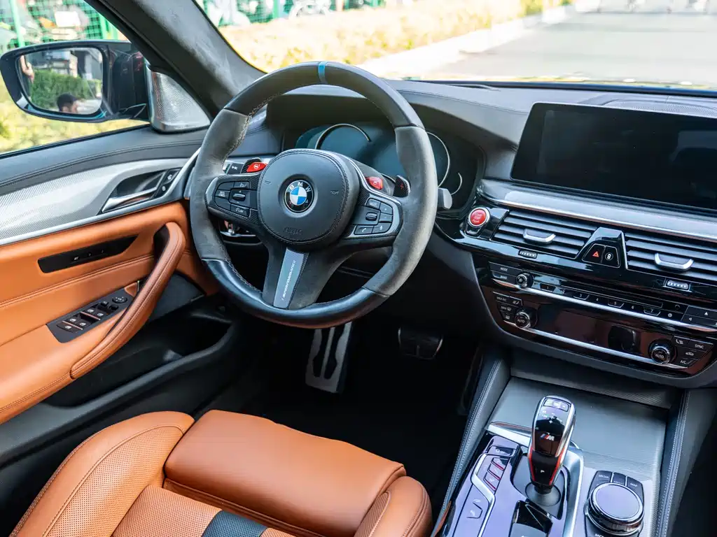 BMW M5 2019 — фото 10