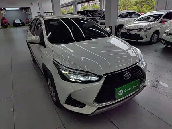 Toyota Yaris L 2023