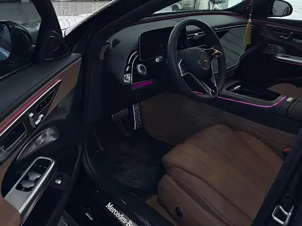 Mercedes-Benz E-Class 2025