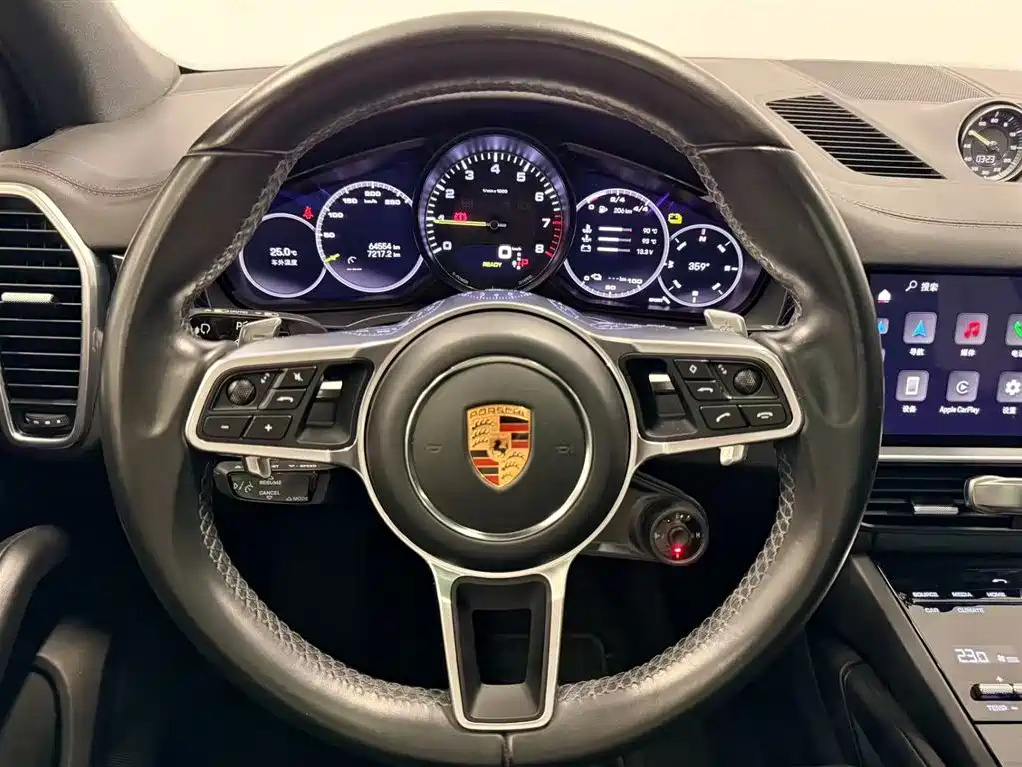 Porsche Cayenne Hybrid 2022 — фото 18