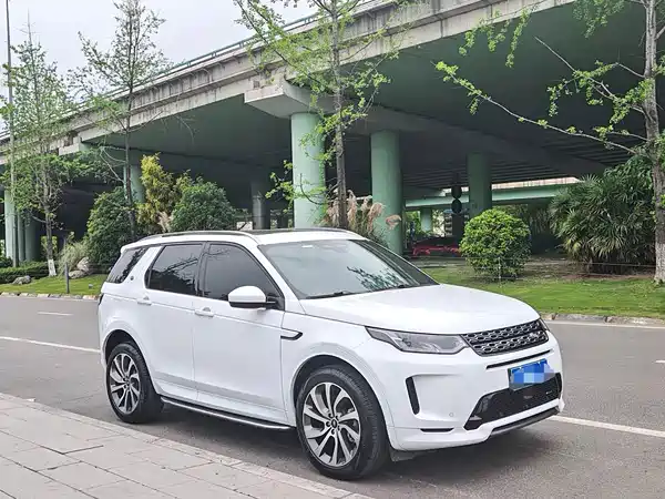 Land Rover Discovery Sport 2022
