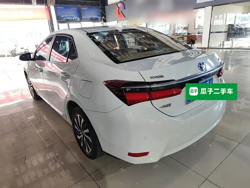 Toyota Corolla 2016 — фото 5
