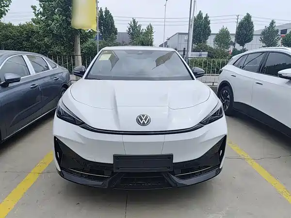 Volkswagen Distinctive 06 2025
