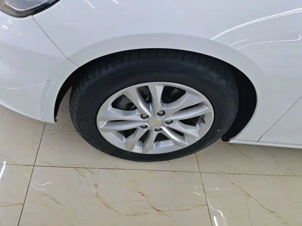 Chevrolet Malibu XL 2016 — фото 23