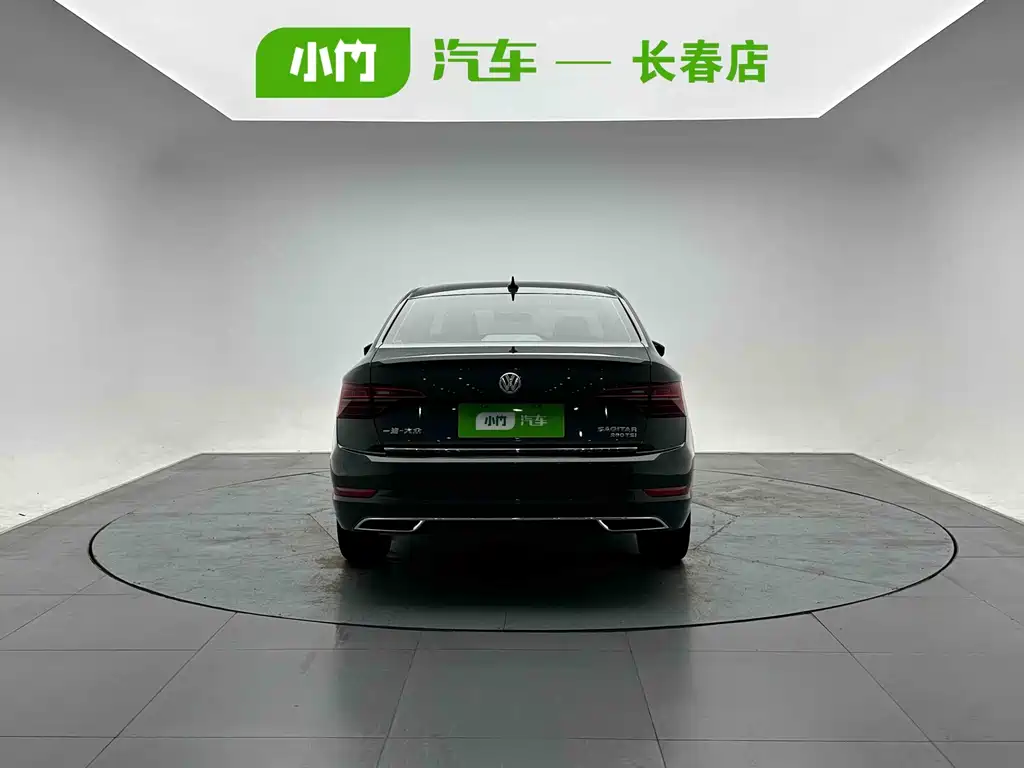 Volkswagen Sagitar 2022