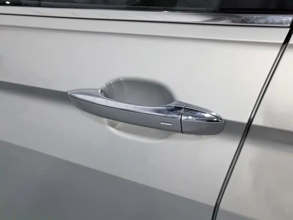 Volkswagen Tiguan L 2020 — фото 18