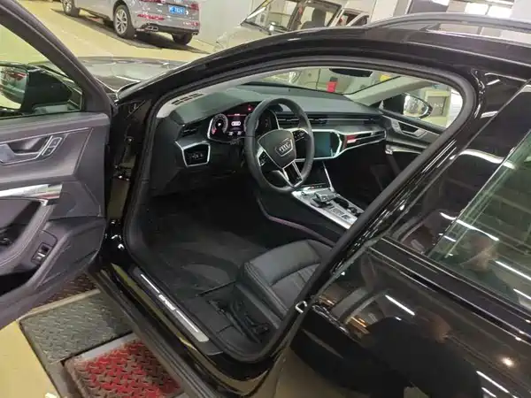 Audi A6 2025