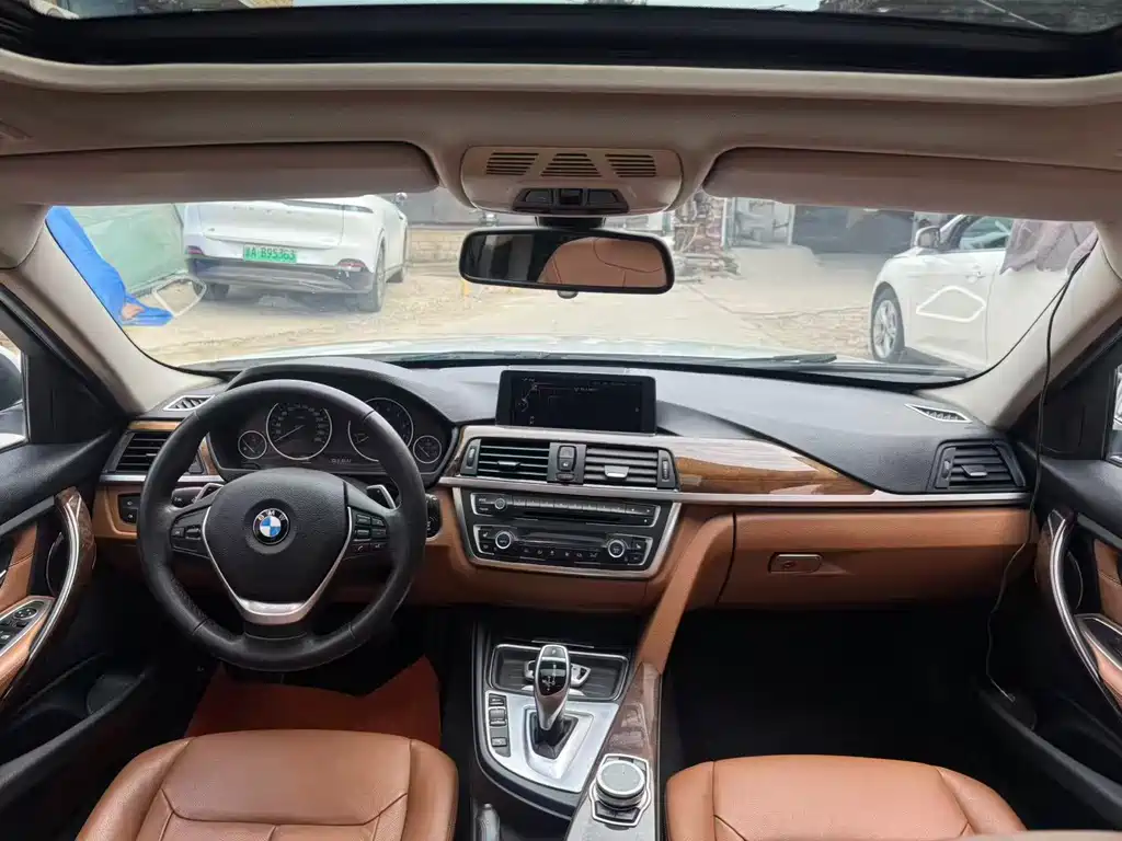 BMW 3 Series 2013 — фото 11