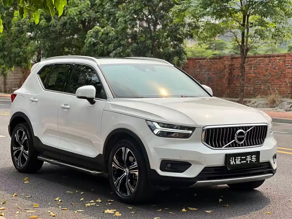 Volvo XC40 2019 — фото 3