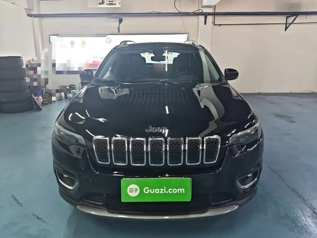 Jeep Cherokee 2020