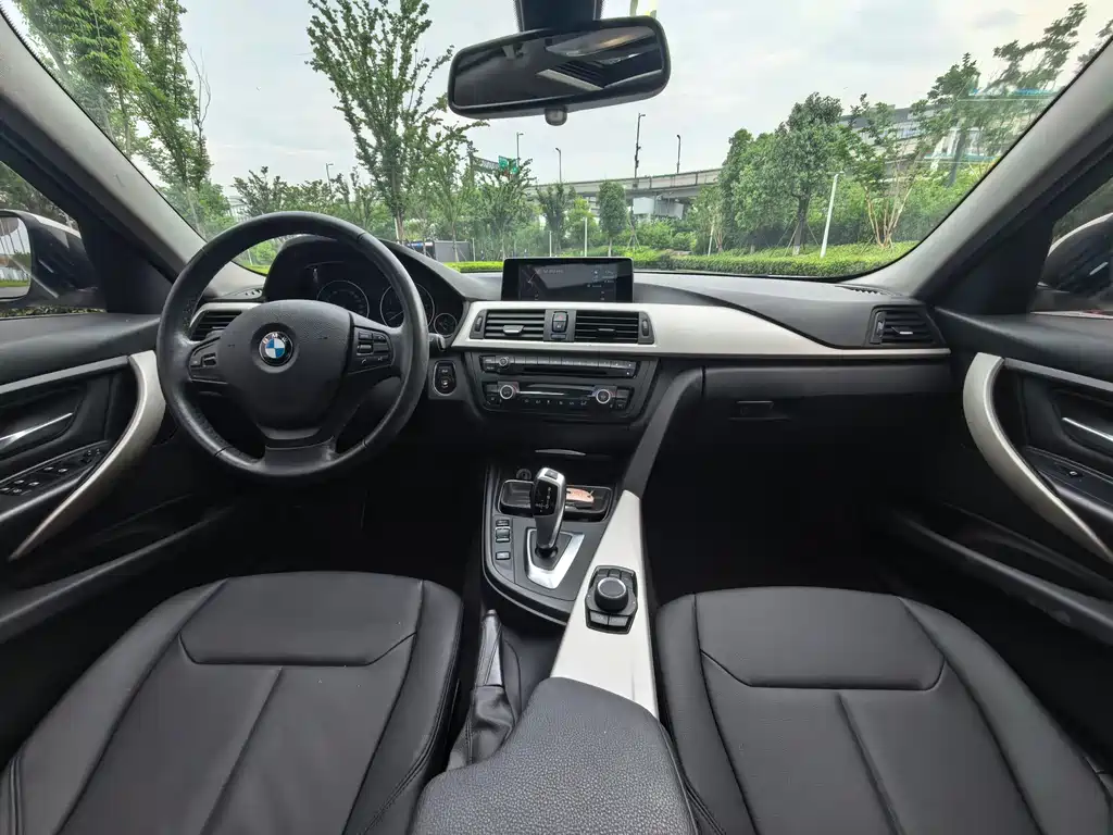 BMW 3 Series 2015 — фото 8
