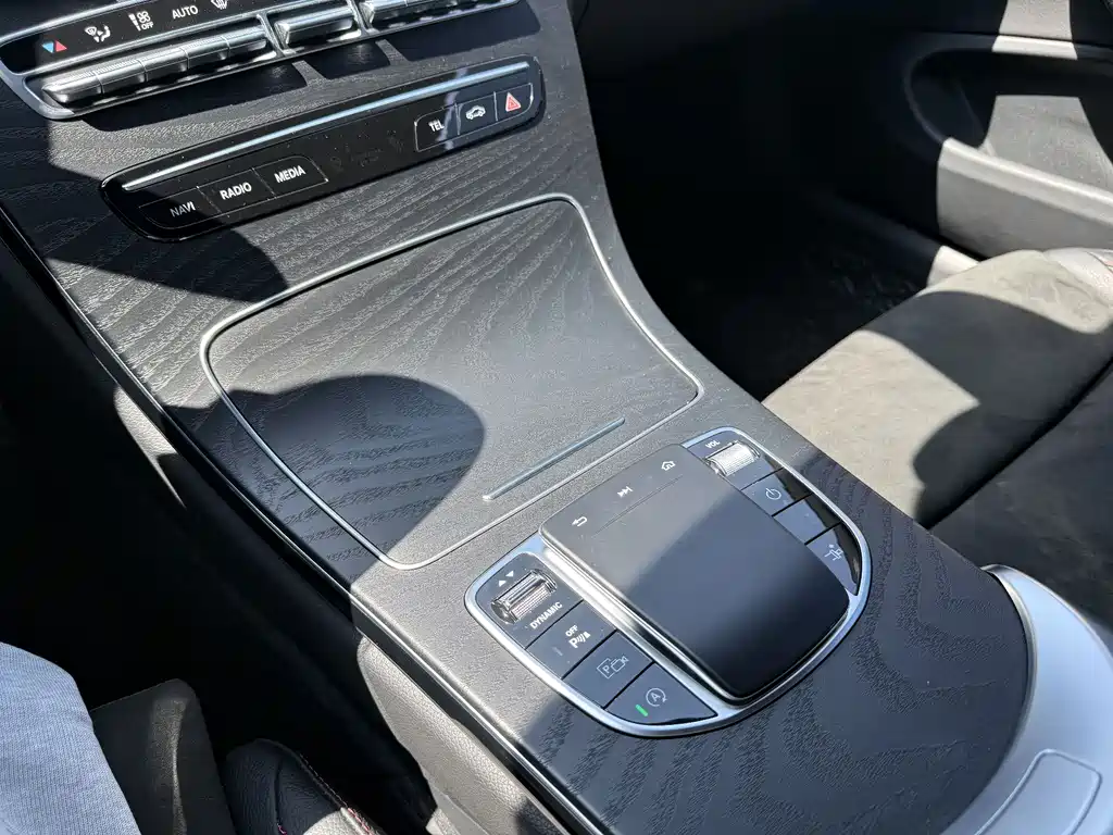 Mercedes-Benz C-Class 2023 — фото 15