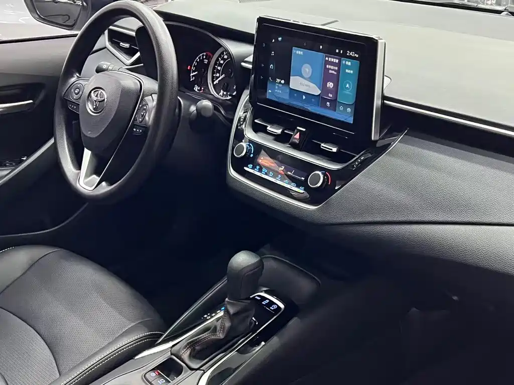 Toyota Corolla 2023 — фото 19