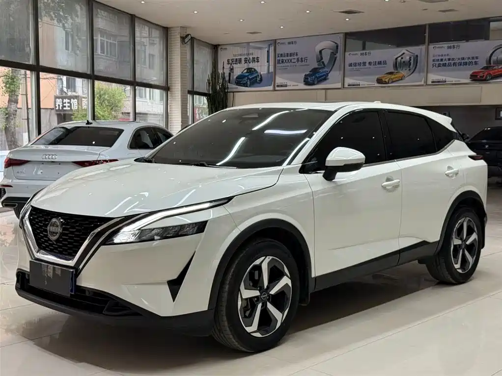 Nissan Qashqai 2024 — фото 1